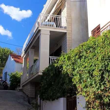 By The Sea Brna 3* Smokvica (Korcula)